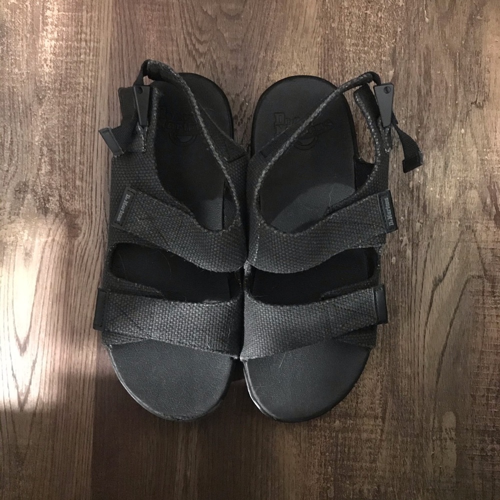 Doc marten sandals men’s 9